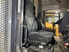2011-2024 Freightliner 122sd Black Cloth Air Ride Seat - Used Pn 188902kw11