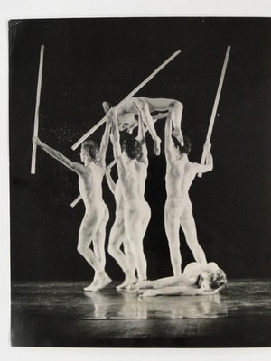 Nederlands Dans Theater Mythical Hunters Ballet Sadler's Wells London 1969 Foto