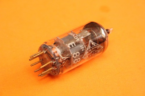 E88CC ( 6DJ8 6922 ) SIEMENS & HALSKE ( labellisé Telefunken ) code a4 8j - nos - Photo 5 sur 18