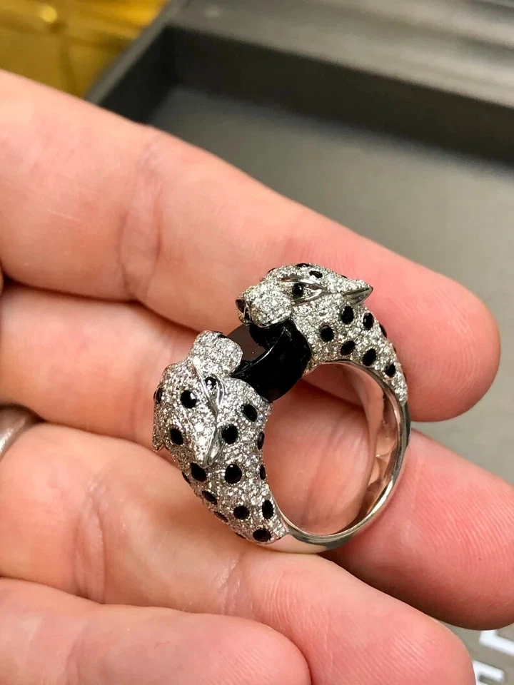 Conjunto de pavé pesado Estate blanco circonita cúbica y esmalte negro pantera leopardo anillo de plata 935 Foto 3 de 4