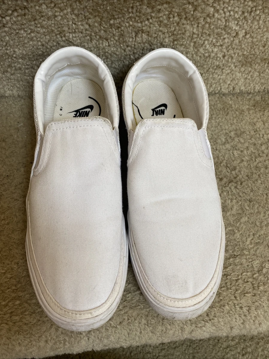 nike canvas slip on shoes womens