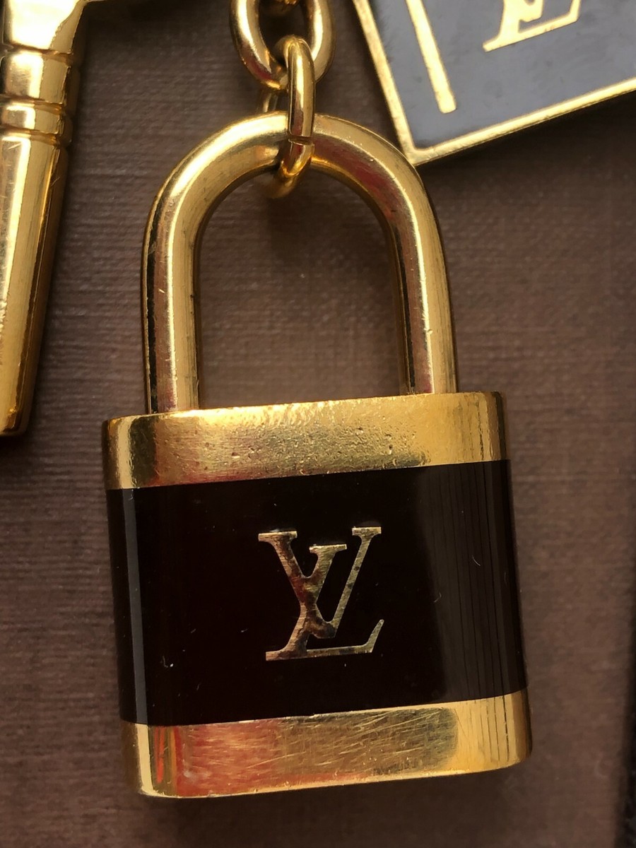 LOUIS VUITTON Key ring holder Chain Bag charm AUTH Porto Cle LOUIS VUITTON Key ring holder Chain Bag charm AUTH Porto Cle
