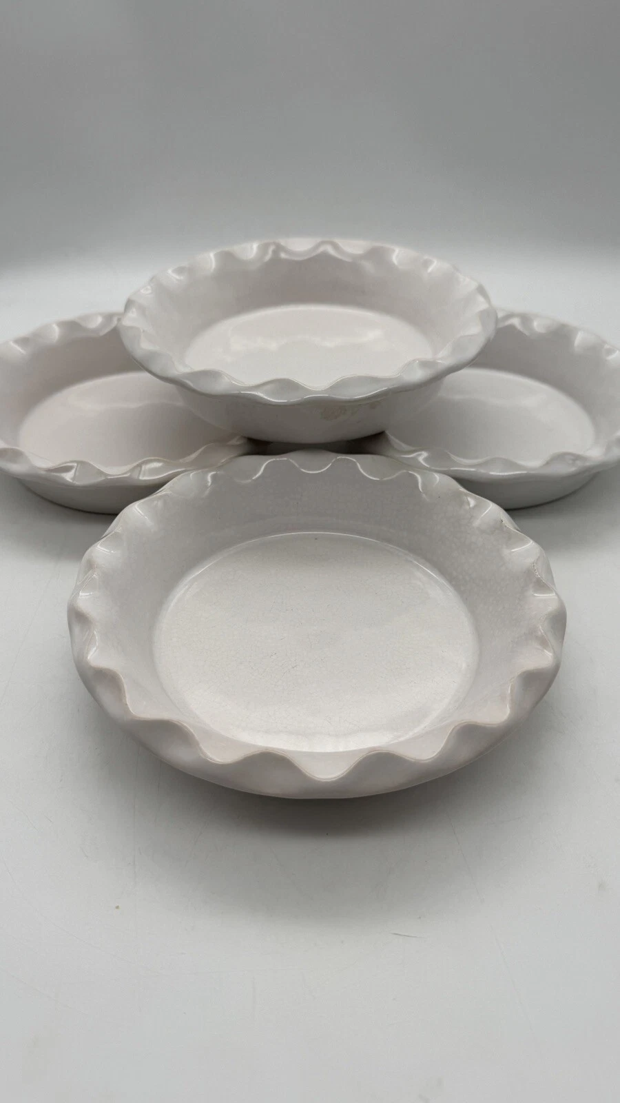 VINTAGE SET OF 4 WHITE STONEWARE INDIVIDUAL PIE DISHES WITH CRIMPED RIMS JAPAN