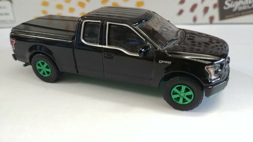 Greenlight 2015 Ford F150 Green Machine "Chase" Loose