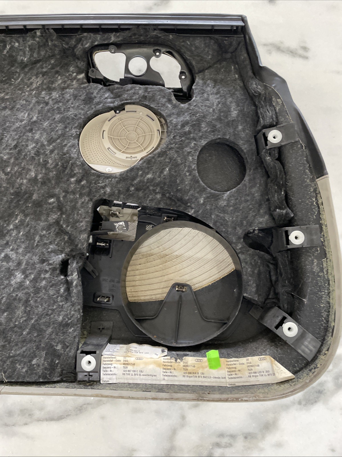 2009- 14 AUDI R8  INTERIOR PASSENGER RIGHT DOOR PANEL OEM BEIGE AND BLACK