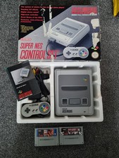 Super Nintendo SNES Console Boxed original. two games. 