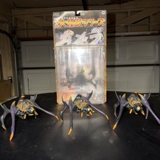  4 set of X-PLUS LEGION SOLDIER LARGE MONSTER SERIES Gamera tokusatsu 1999