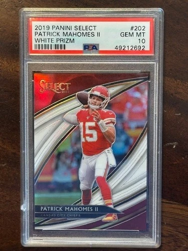2019 Patrick Mahomes Select #202 Field Level WHITE /35 PSA 10