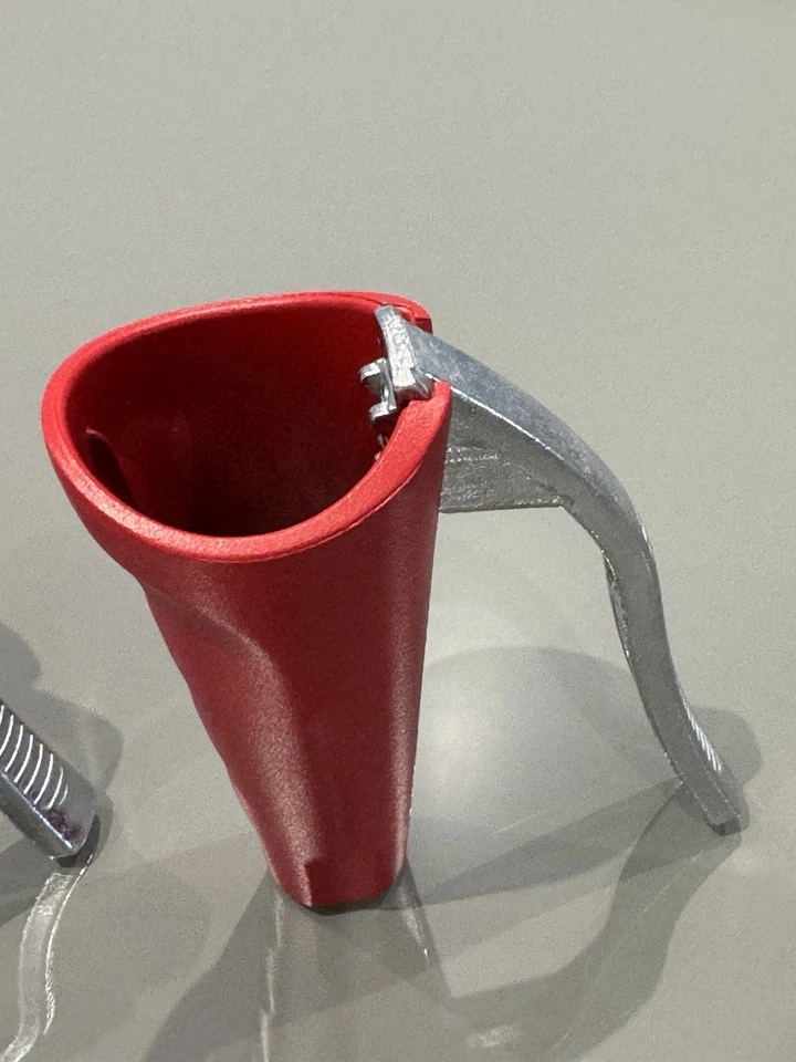 Schiaccianoci  Colore Rosso E Argento oppure Nero E Argento - Immagine 4 di 4