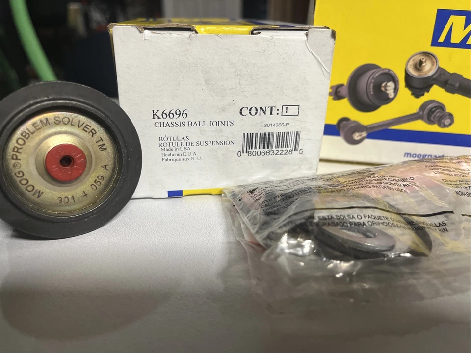 Front Lower Ball Joints For 2001 Chevy Silverado 1500HD, NIB - Image 3 of 3