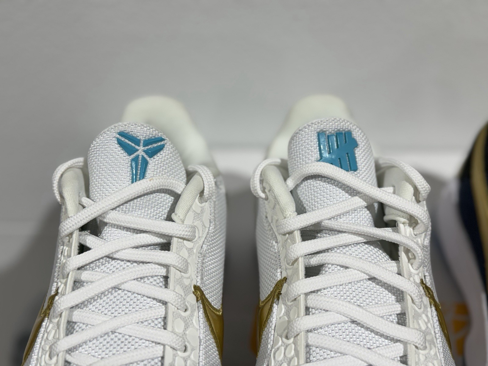 Kobe 5 Proto Undefeated Pack What The Men’s Size 10.5 Brand NEW with Box Rare thumbnail 22