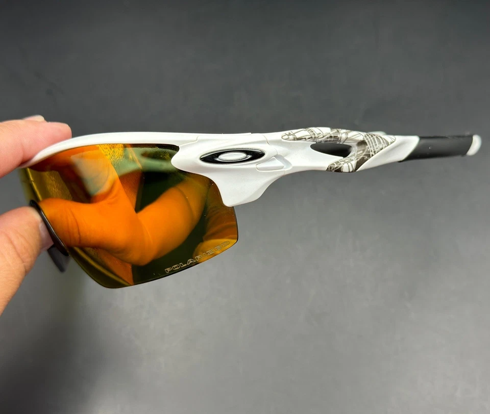 Oakley RadarLock Path blanco mate con lentes polarizadas de iridio rubí OO9181-02 Foto 3 de 4