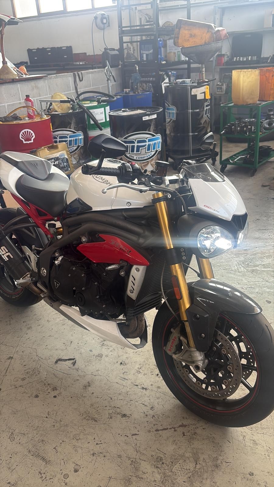 Triumph Speed Triple 1050 R 2016 ABS