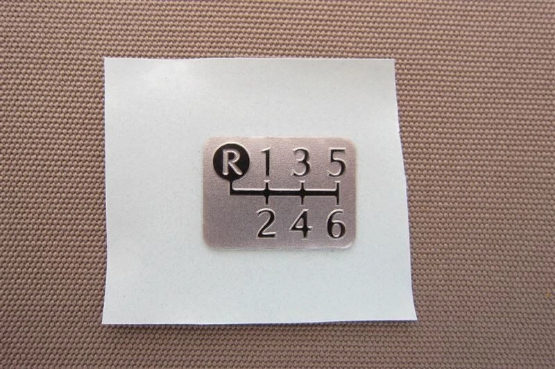 TOYOTA 6 Speed Shift Pattern Badge LEXUS IS250 IS350 ISF ALTEZZA 33621 - 53030 - Imagem 2 de 4