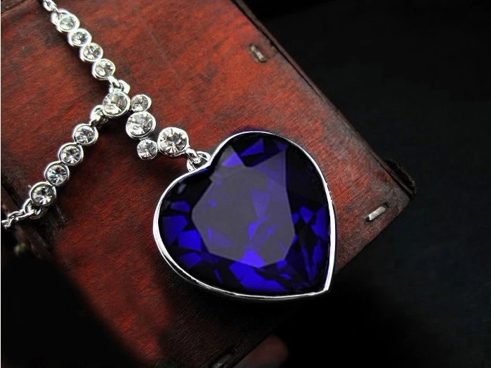 Titanic Halskette Herz des Ozeans Kette + Anhänger mit Kristall Collier Strass A - Bild 4 von 4