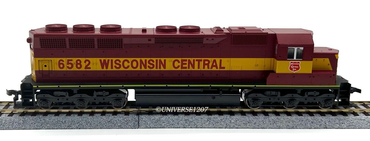 HO Kato 37-1719 EMD SD45 Wisconsin Central #6852 Diesel