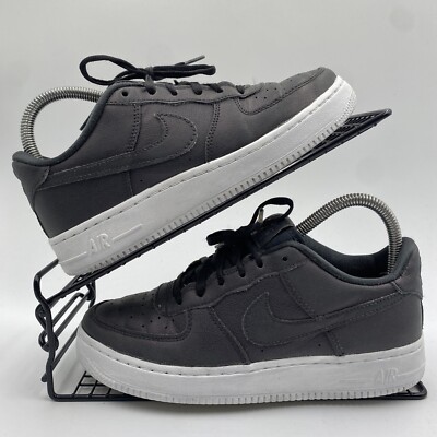 Nike Air Force 1 Low Metallic Purple Sneaker Gr. UK 4 Damen Leder AV3216-001