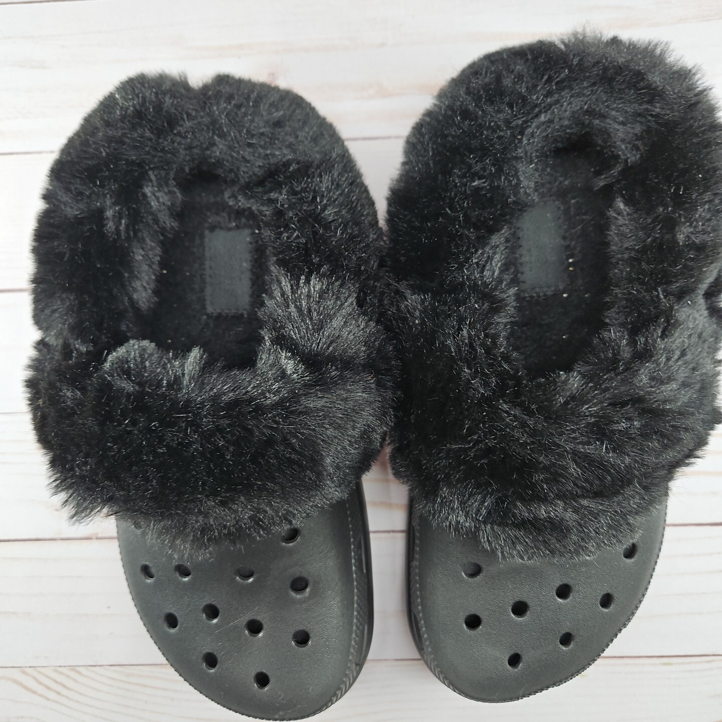 Crocs Classic Mammoth Fur Lined Clog Womens Size 6 Black image 5