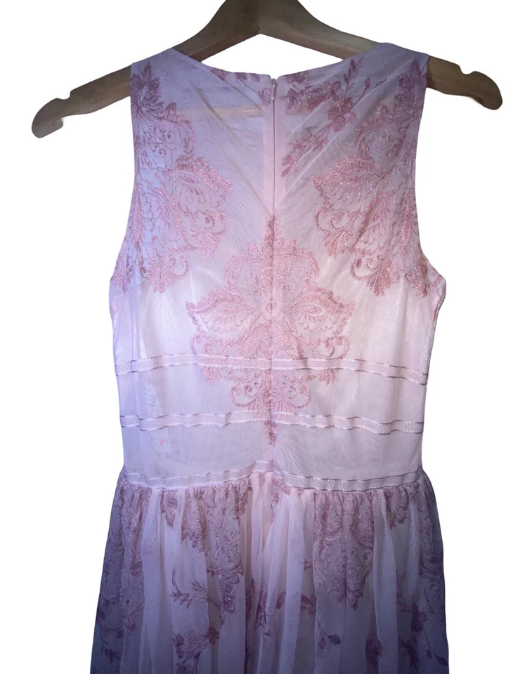 Vestido camille la vie rosa para boda o graduación Foto 3 de 4