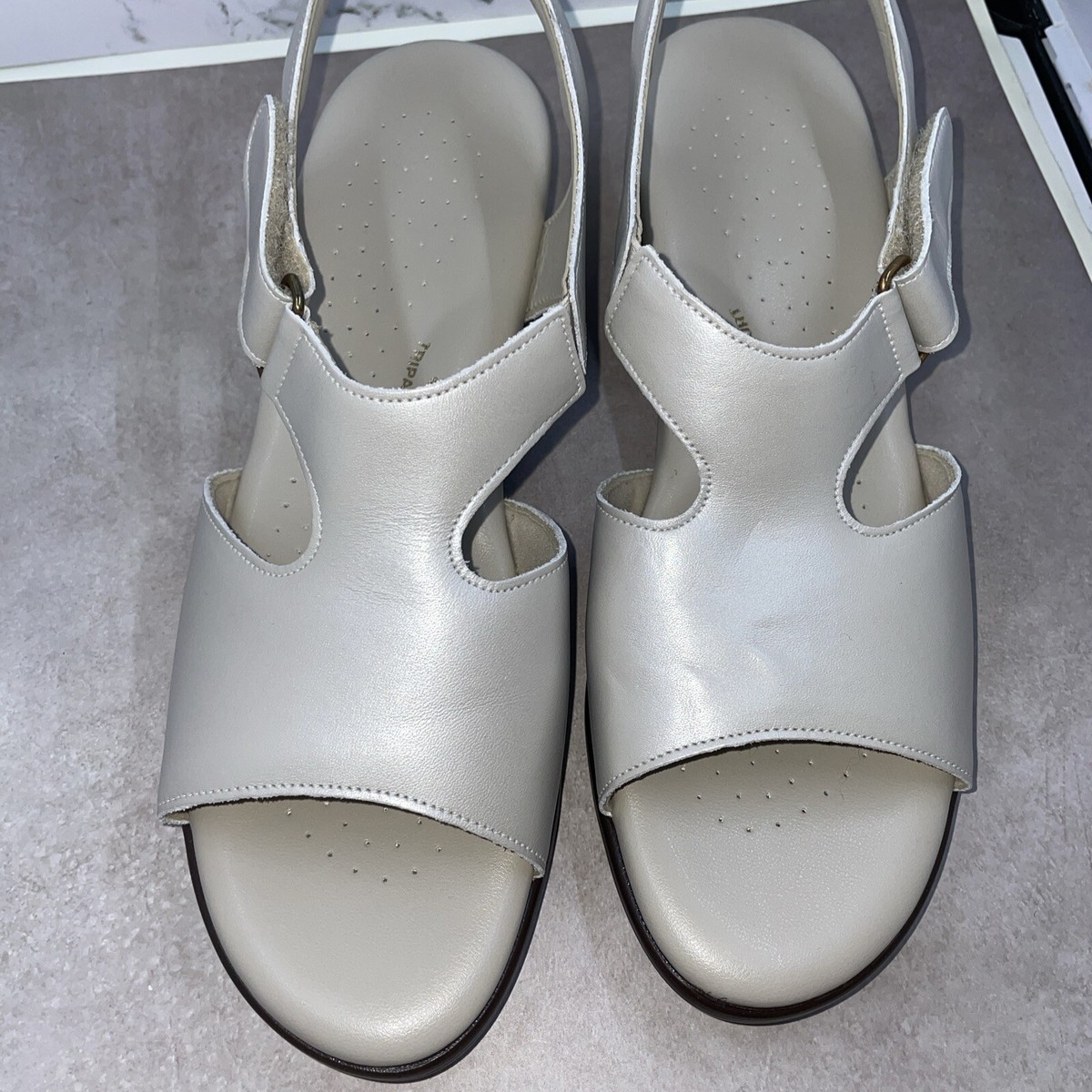 Womens SAS Suntimer Pearl Bone Shoes Sandals Heel Strap 9 M Box