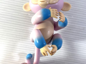 WowWee Fingerlings Interactive Baby Monkey Toy Pink/Blue Two Tone - NEW BATTERY