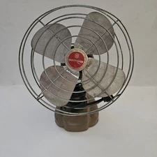Vintage Toastmaster 115 v. 60 Hz Model 5310 30 W. Metal Fan Works One Speed Plug