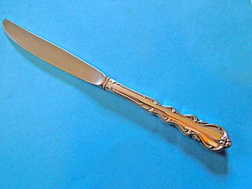International Angelique Sterling Silver Dinner Knife - 9 3/8" - No Monogram
