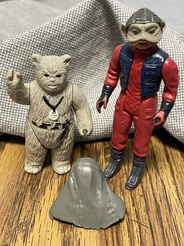 Vintage 1983 1984 Kenner Star Wars Ewak And Jedi 3.75" Figure Lot