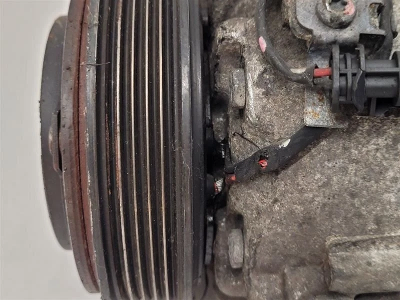 2015-2017 CHEVROLET EQUINOX AC Compressor 23480748 Foto 3 de 4