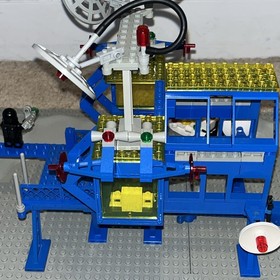 LEGO Classic Space 6971 Inter-Galactic Command Base 100% Complete w Instructions