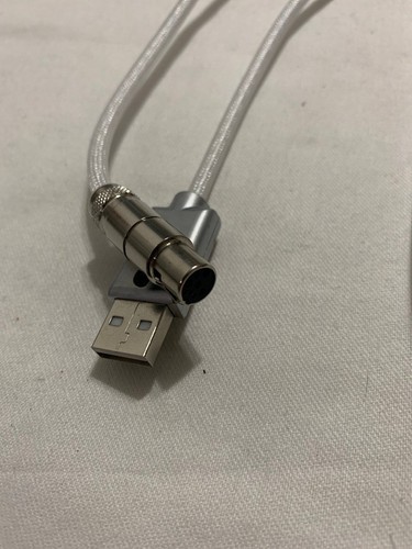 Quality Braided USB-C to USB-A Coiled Cable - Photo 5/5