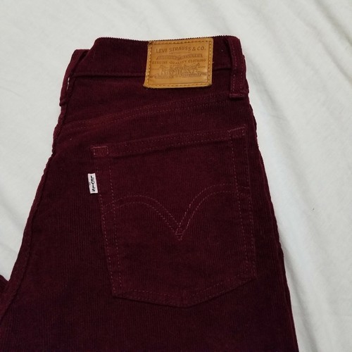 Levi's Wedgie Straight Corduroy Jeans 