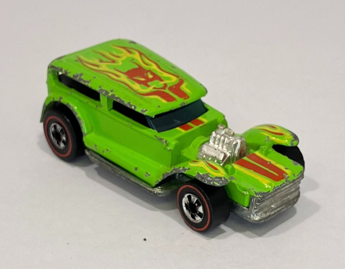 HOT WHEELS REDLINE PROWLER Rare Light Green Variation VERY NICE