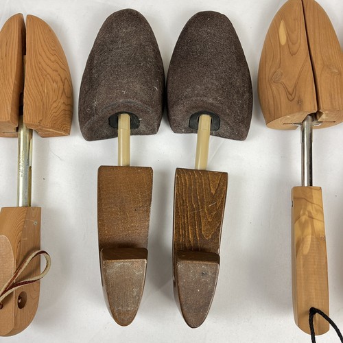 3 Sets of Mens Shoe Trees Form Stretcher Shape Holders 1 Rochester Cedar & Foam - Picture 3 of 4