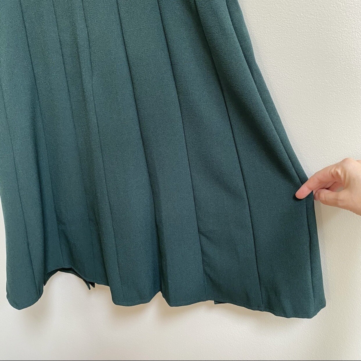 NWT Julia Jordan Hunter Green Sleeveless Pleat Panel Dress Size 12 thumbnail 5