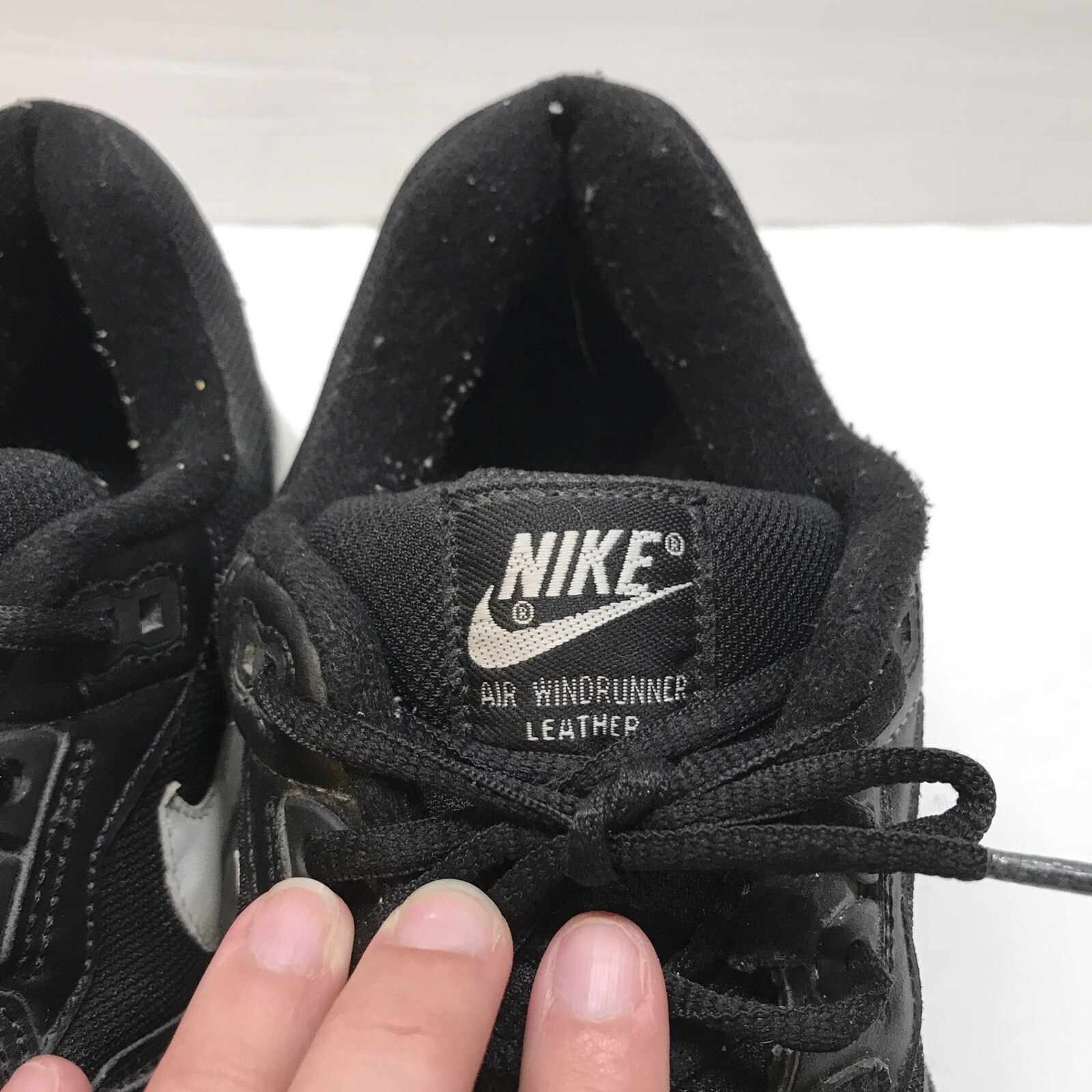 Vintage Nike Air Windrunner Sneakers Mens 10 Black Wh… Gem