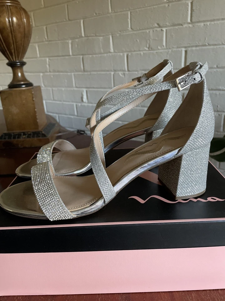 Nuevo en caja Zapato Nina para mujer plateado Neville estrás correa en el tobillo tacón bloque TALLA 9,5 M Foto 3 de 4