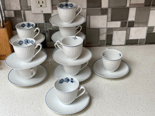 Royal Copenhagen 32/14087 Demitasse Cup Saucer Blue Floral & Ribbed - 11 Avail. - Picture 9 of 9