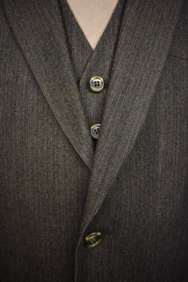 Traje de tres piezas Austin Reed marrón a rayas 100 % lana años 70 dos botones talla: 40XL Foto 3 de 4