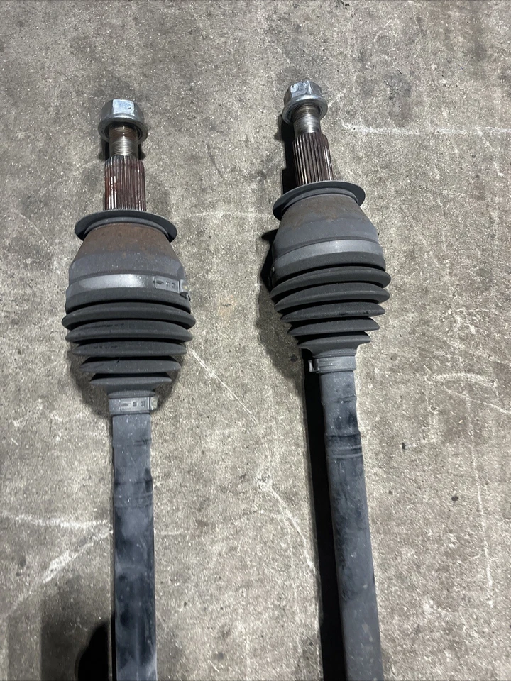 Infiniti G37 2013 ejes trasero CV eje de transmisión lado derecho y derecho OEM Foto 4 de 4