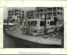 1985 Press Photo Cecil and Pat Gates on Battleship Replica - hca97954