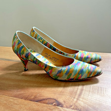 Vintage 1960s Pacelle Saks Fifth Avenue Silk Pumps Watercolor Colorful Size 7.5