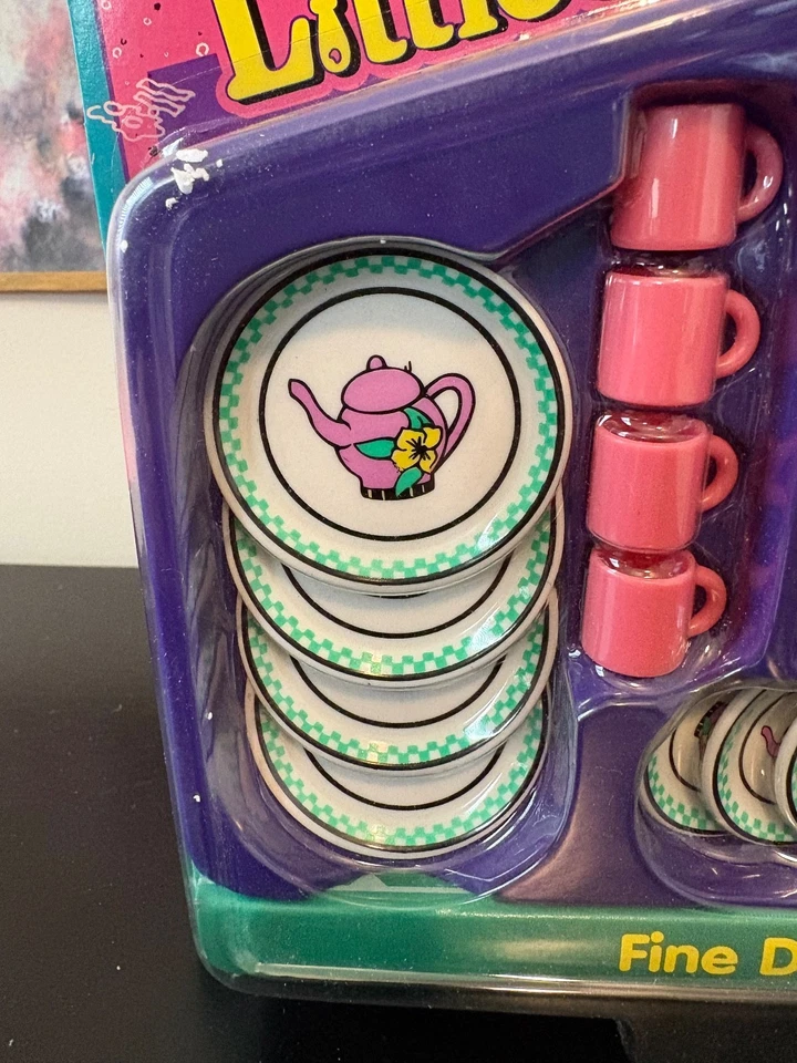 Kitchen Littles Tyco Vintage Juego de Comedor Fino 1995 NRFB Foto 2 de 4