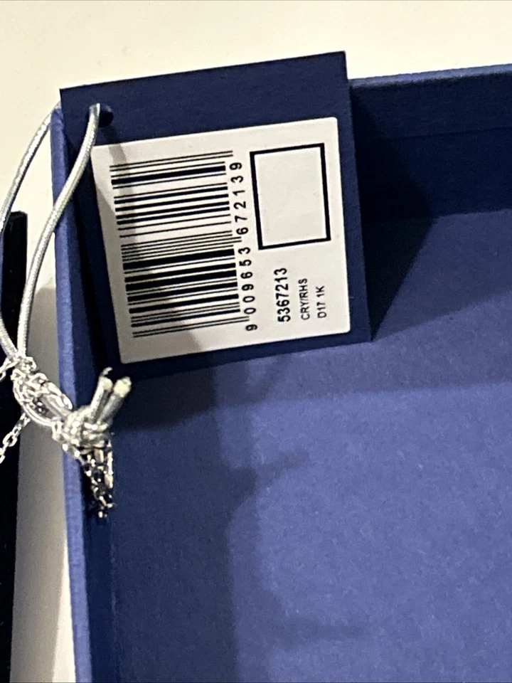 COLLAR SWAROVSKI CRISTAL CISNE ESTAMPADO INICIAL T NUEVO EN CAJA Foto 4 de 4