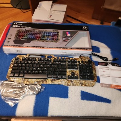 Realtree Bow GRLT1006 RGB Gaming Keyboard   Backlit w/ Detachable Wrist Rest NEW