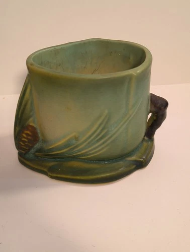 Vintage Roseville Pottery Art Pine Cone Green No. 498