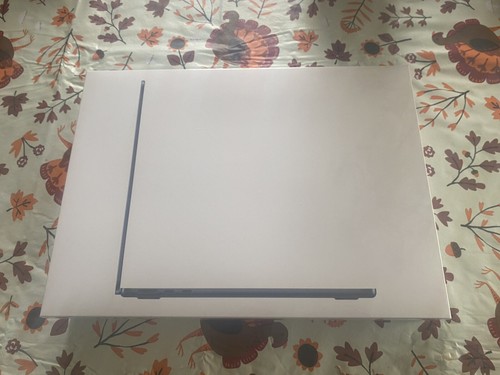 Apple MacBook Air 13 Still Sealed Brand New Unopened - Picture 2 of 7