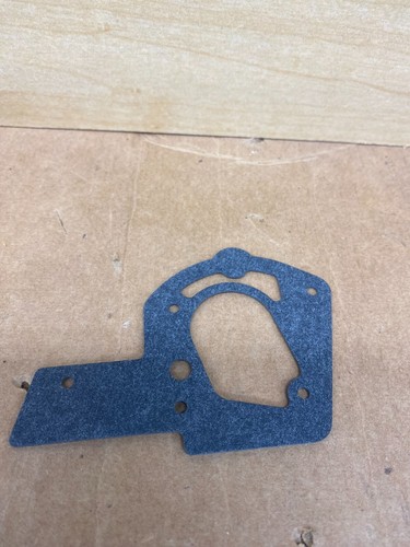 NEW GENUINE OEM BRIGGS & STRATTON PART # 692241 FUEL TANK GASKET; REPL. 272489 - Picture 2 of 2