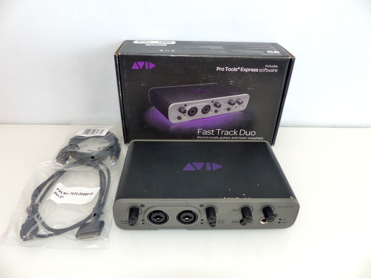 中古の AVID fast track duo オーディオインターフェース 未使用の pro
