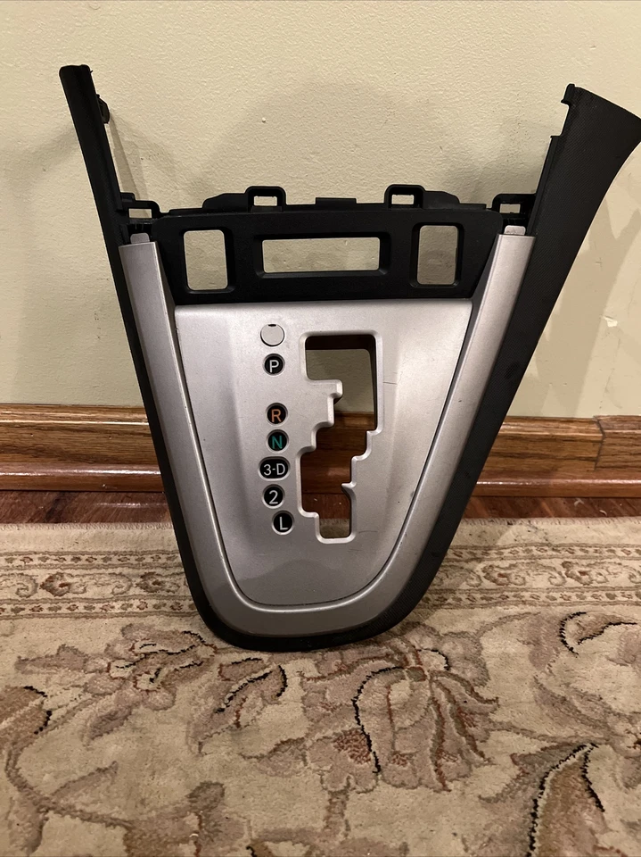 Toyota Matrix 2009-2013, Pontiac Vibe 2009-2010 consola OEM PALANCA DE CAMBIOS BISEL Foto 3 de 4